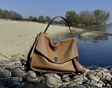 Buroni Borse di Marca Donna Uomo in centro di Pavia Instagram Buroni Pavia Corso Cavour Borse Valigie Pelletteria Piccola Portachiavi Idea Regalo